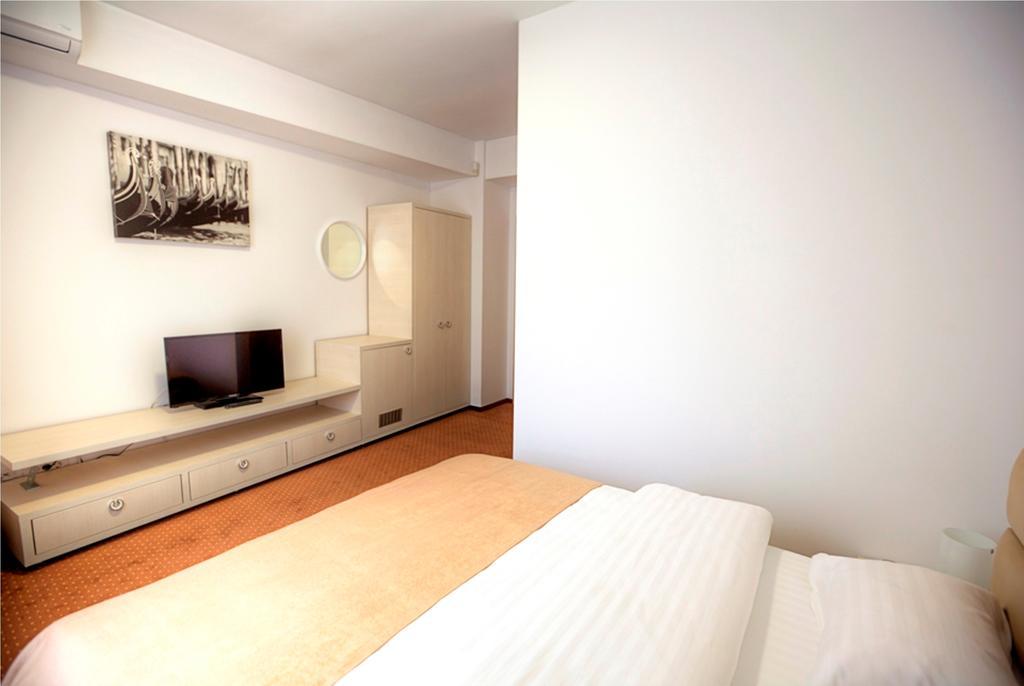 Hotel Thomas Bucharest Room photo
